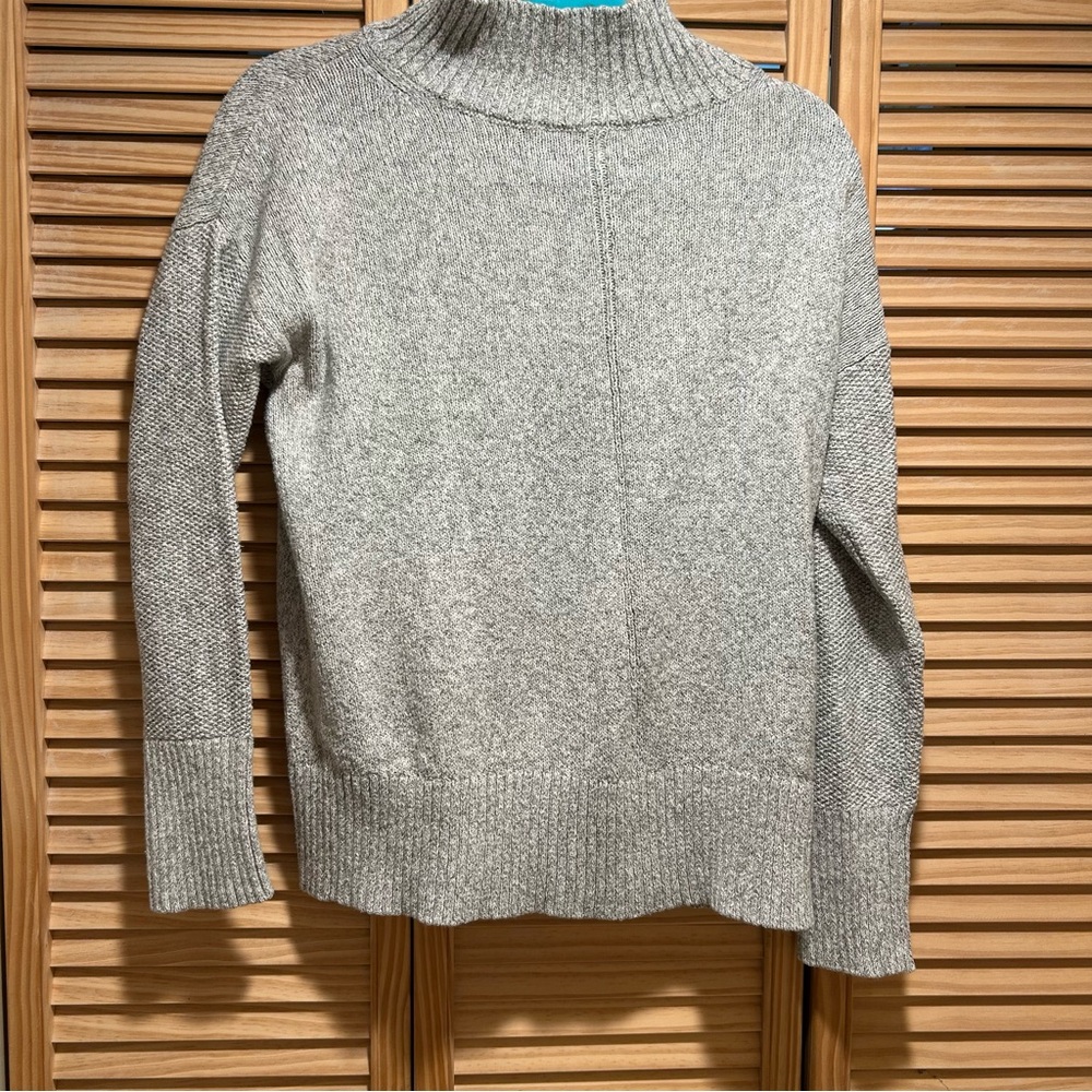 LOFT Heather Gray Turtleneck Sweater